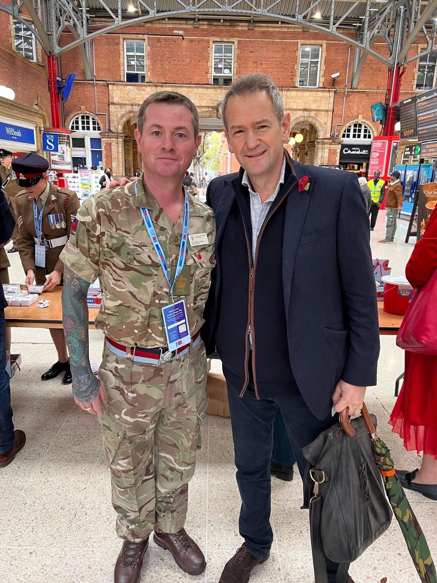 PATW incredibly proud of SIPAC SSM <a href="/AdrianCubbin/">Adrian Cubbin</a> for masterminding the SPS takeover of Marylebone Stn for RBL Poppy Appeal.  Awesome job, well done.
<a href="/DSLAWorthy_Down/">DSLA</a> <a href="/DCLPA_HQ/">DCLPA_HQ</a> <a href="/ArmySPSSM/">AGC SPS Branch Sergeant Major</a> <a href="/ArmySPSHead/">Head AGC(SPS) Branch</a> <a href="/smvardy/">Scott Vardy</a> <a href="/RecruitmentAgc/">Adjutant General’s Corps</a> <a href="/AGCSgtMaj/">Adjutant General’s Corps SM</a> @DHirdLWC