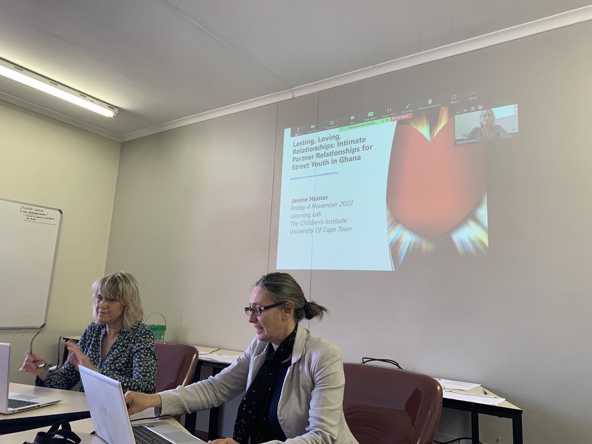 LvanBlerk's tweet photo. Fabulous talk @CIatUCT by @JanineHH258 on her PHD about live relationships on the street introduced by @JucyJam #guots @streetchildren @Geog_UoD https://t.co/nSQ6YAQ3VX