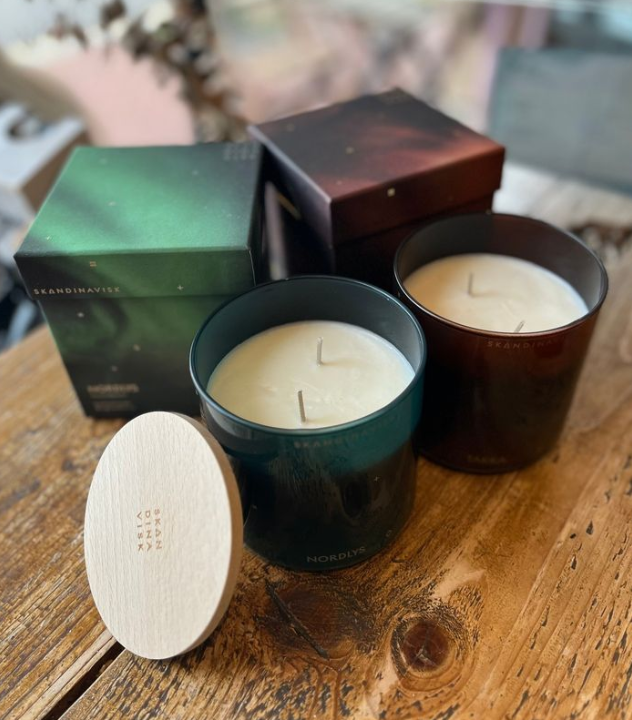 putneyexchange's tweet photo. New Seasonal Candles from @Skandinavisk !
We are obsessed with the new scented candles from Skandinavisk, in the scent Nordlys and Takka!
Ps: It's never too early to start Christmas shopping!
#Blabar #Blabarnordicliving #putney #sw15 #putneylondon #shareourputney https://t.co/EMz9tk94gm