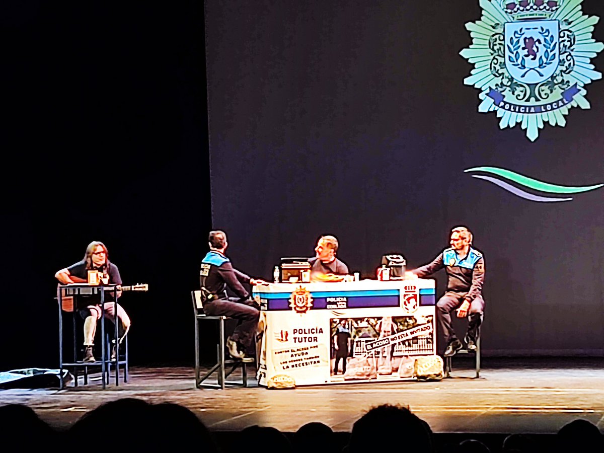 Felicidades a la Policía Tutor de Coslada. Enhorabuena por su trabajo en colaboración con toda la comunidad educativa y por las jornadas de ayer que fueron todo en éxito.