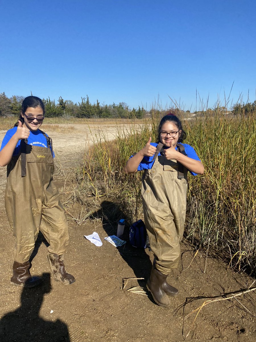 mrvscience217's tweet photo. Great day at the Sunken Meadow salt marsh with the Blue team.. Great day learning and having fun.. BLUE TEAM ROCKS @MrsDValle @ElwoodMiddle @Elwood_Super @jharri111 @MrRowland2112 @MtruciosMaria https://t.co/eLElnCMuXq