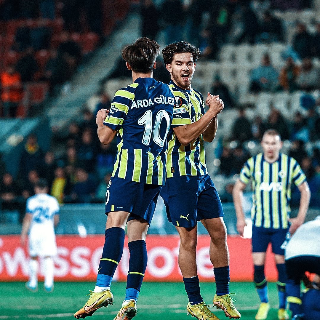 Koşulsuz sevgin ve bana her zaman inandığın için teşekkürler annem, bu senin içindi. Seni çok seviyorum.