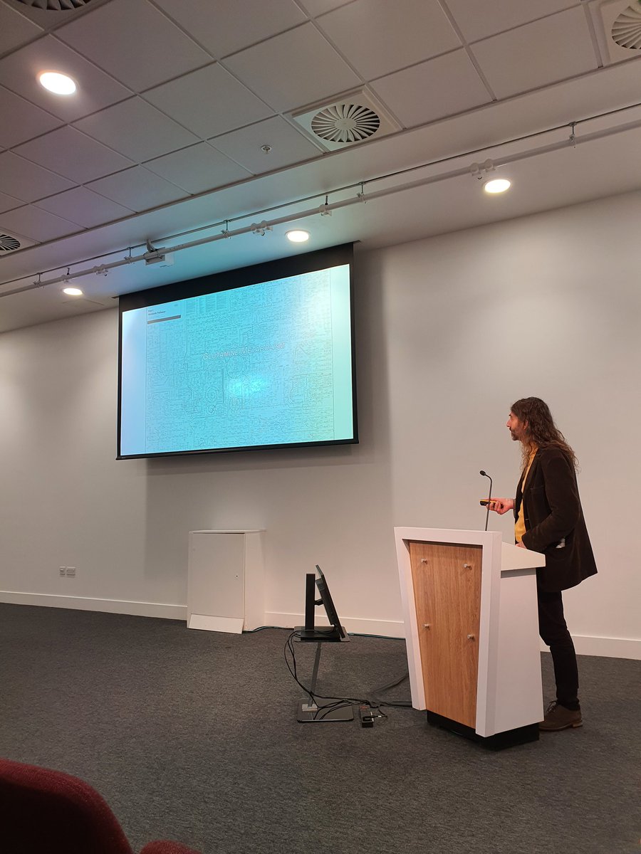 ScotMetNet's tweet photo. What a great way to open Day 2 of the #SMN2022. Saverio Tardito explains how hepatic glutamine synthetase controls N5-methylglutamine in homeostasis and cancer. #ScotMetNet #metabolomics https://t.co/ELLcJmJ7Fb