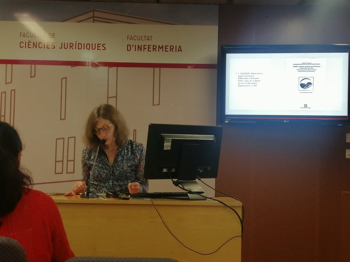 ArpaUea_ICAC's tweet photo. Seguimos con Emmanuelle Rosso (@univ_spn) con la comunicación "Éléments de mobilier de luxe et reliefs décoratifs en marbre dans les provinces gauloises"
#WorkshopInternacional #MagnificentiaEtLuxus @T895286 #ArPA @ICAC_cat @universitatURV @UNEDprehistoria #LIRA https://t.co/UulmR5sp4Z