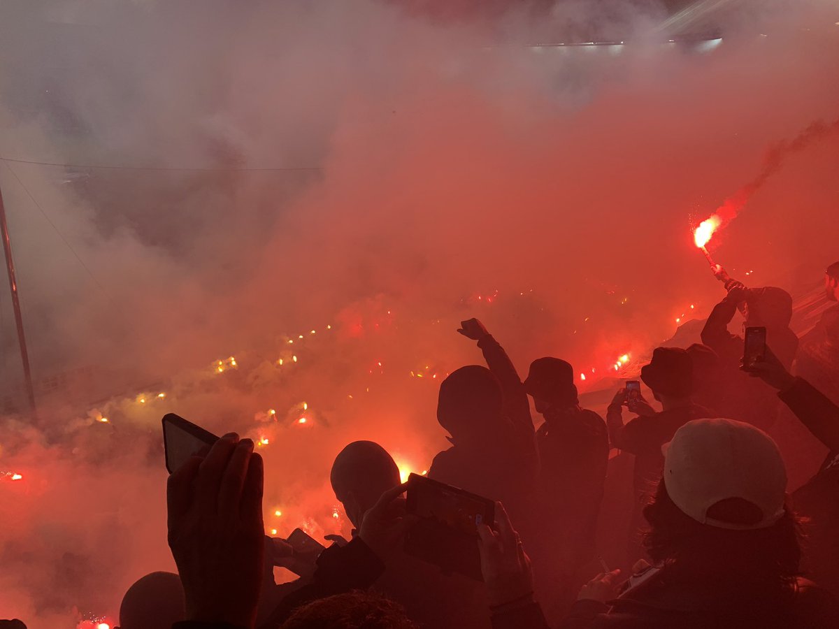 RobinKolf's tweet photo. Wat een avond! Wat een club! #feylaz https://t.co/4Q6hurkEPN