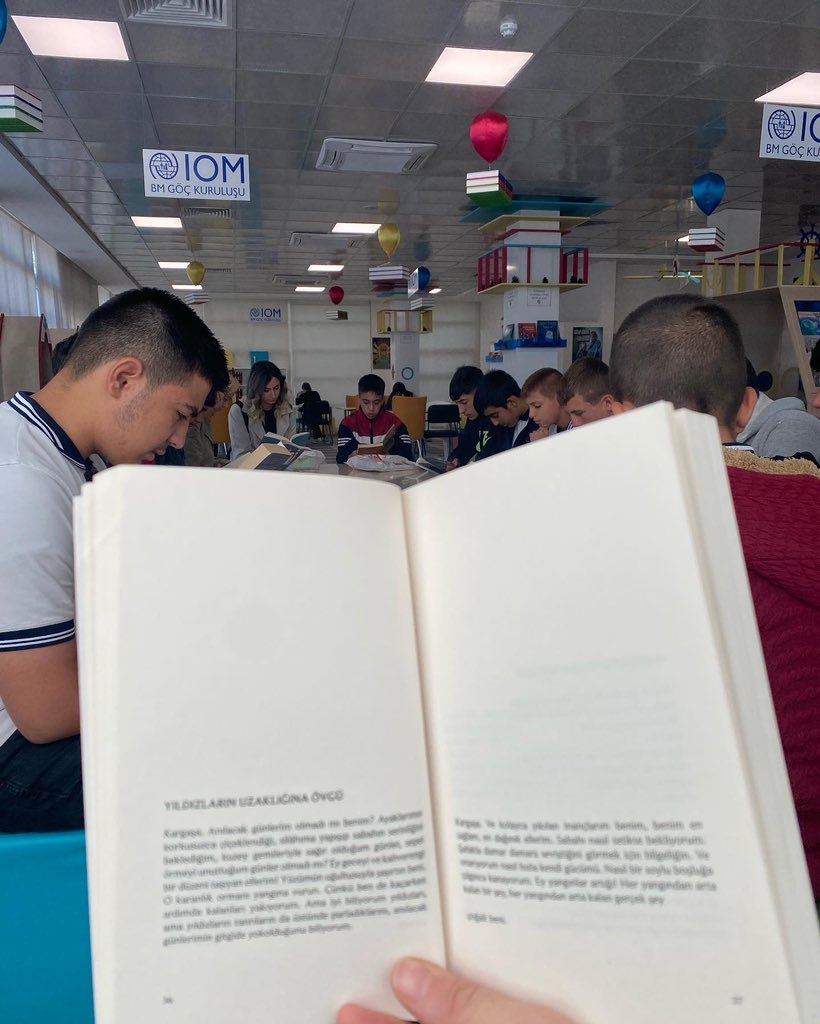 hhakdoganmtal's tweet photo. Nizip 3. Kitap Fuarı sonrası Millet Bahçesi Çocuk Kütüphanesinde Okuma saati düzenledik. #benokuyorumgaziantepokuyor #okumanınyerisaatiyok @eesrayzc @gul_davut @yasintepe @NizipilceMEM @Nizipmemproje @Cgnde @Magir99 @M_A_Tiryakioglu https://t.co/Cp1Jm0EXxe
