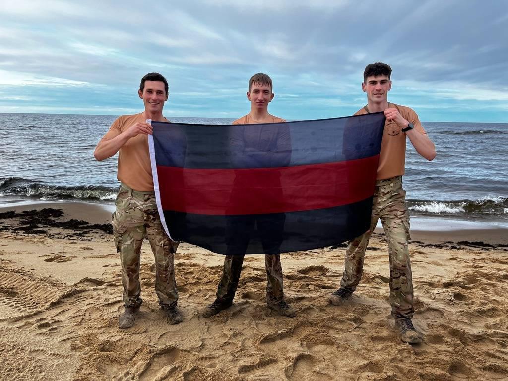 scots_guards's tweet photo. The Scots Guards have put in an outstanding performance in the Baltic Warrior Competition in Estonia. Support Company, part of the enhanced forward presence BG, coming second out of 200 teams to undertake the grueling 22km weighted run!
#natobgest https://t.co/MsnZaJfkMi