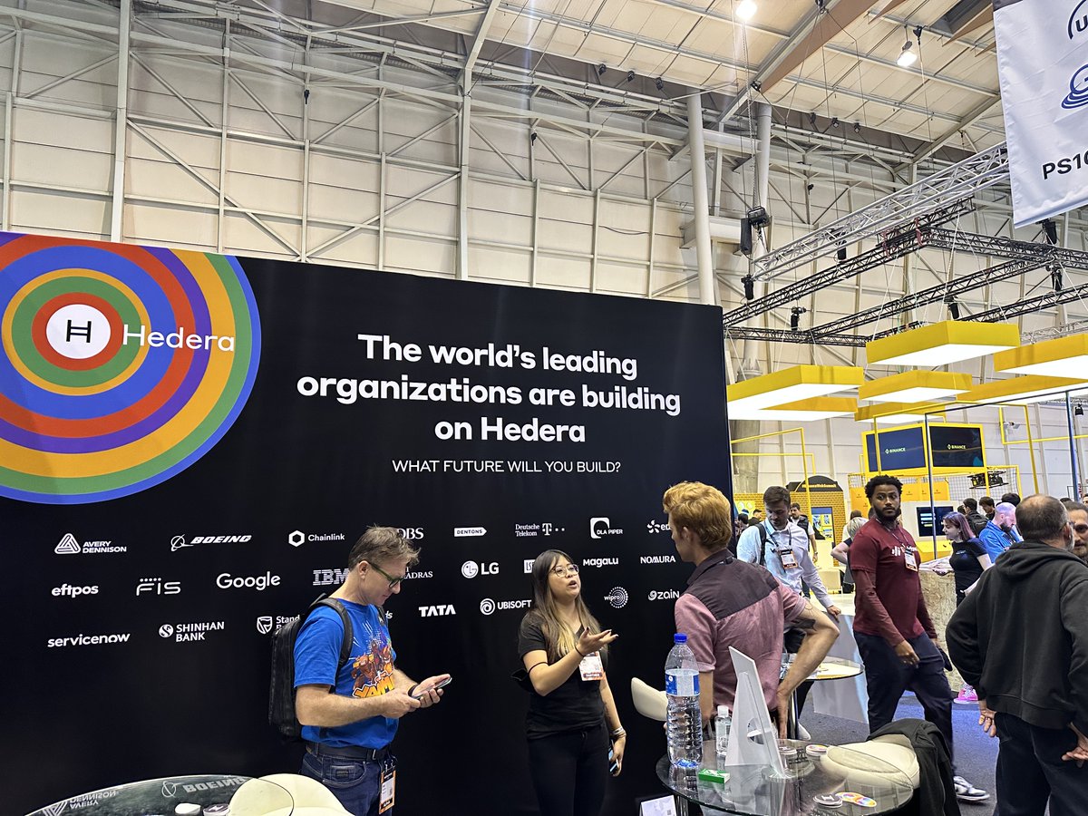 Arkhia_io's tweet photo. We had a great time at #WebSummit in Lisbon.
It was great meeting up with our #Arkhitects, partners, and industry leaders to talk about the best ways to #EmpowerWeb3.
See you at the next conference! https://t.co/1HH1iFO7iO