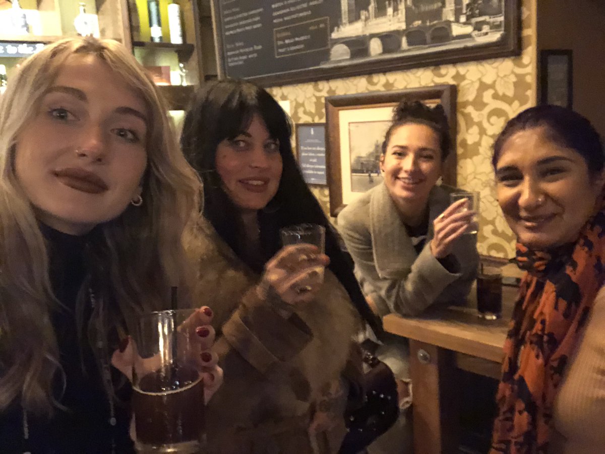 LILY tweet media