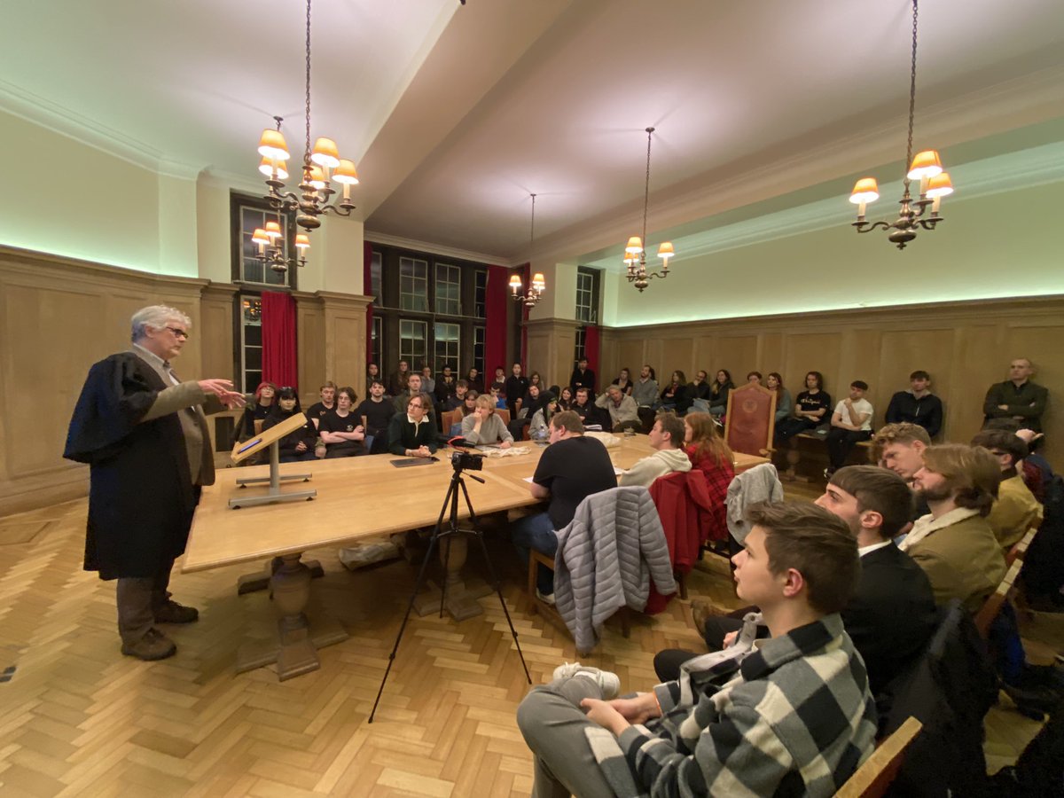 MatthewTaylorNI's tweet photo. Standing room only for the seventh consecutive week! Huge thank you to @QUBPolitics for their support on this one 🤜 https://t.co/AxdsEKahS8