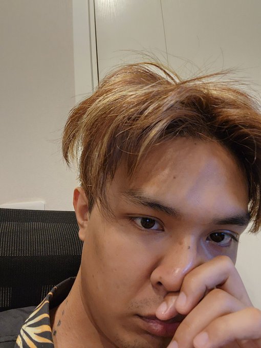 ไม่สบาย :( i got sick 😅 https://t.co/winR1ACh7D<a href="/tag/imimmaim"class="tags"><span>#imimmaim</span></a>