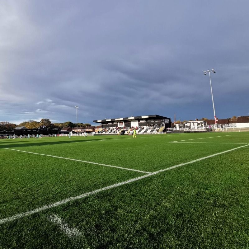 SpennymoorTown's tweet photo. 🎟️ Tickets
🚗 Parking
🍔 Food and drink
🛒 Club Shop
📘 Programmes
🎶 Post-match

Here's a handy guide for supporters joining us at The Brewery Field for Saturday's game...

#Moors