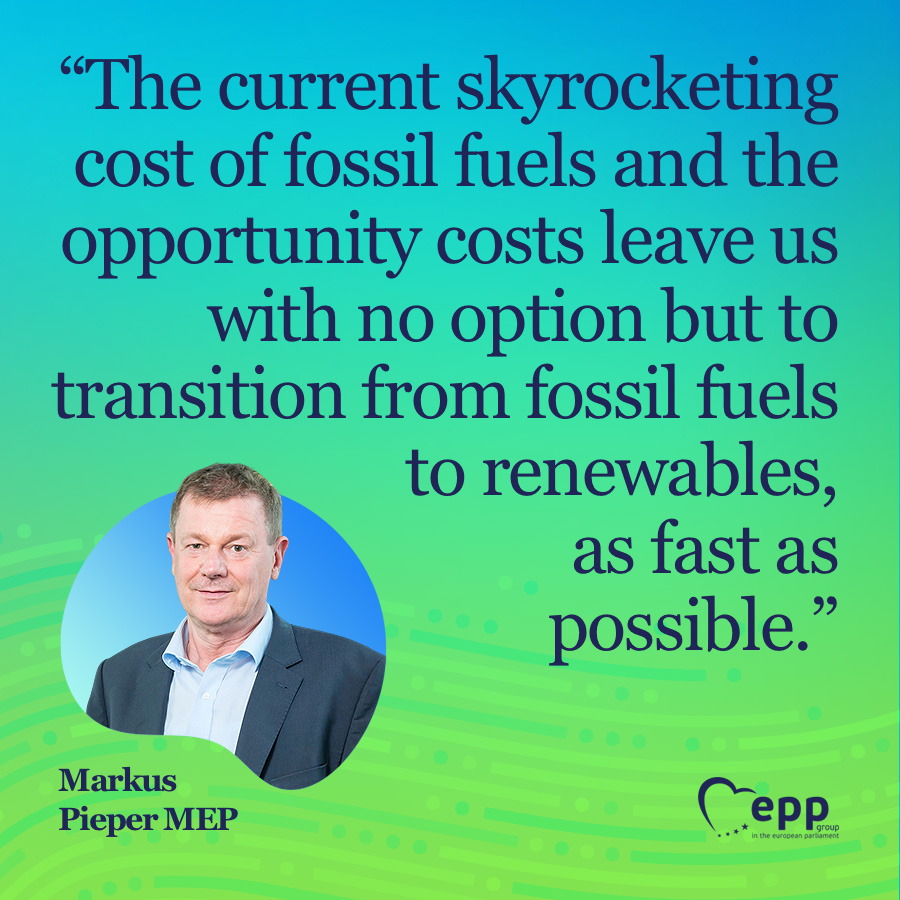 Our target: By 2030, at least 45% of #renewables from the overall energy mix! “We have one single message to EU Ministers: backing the 45 percent target now would send a powerful signal to the markets and clean energy providers,” says @markuspieperMEP. epp.group/9c600o