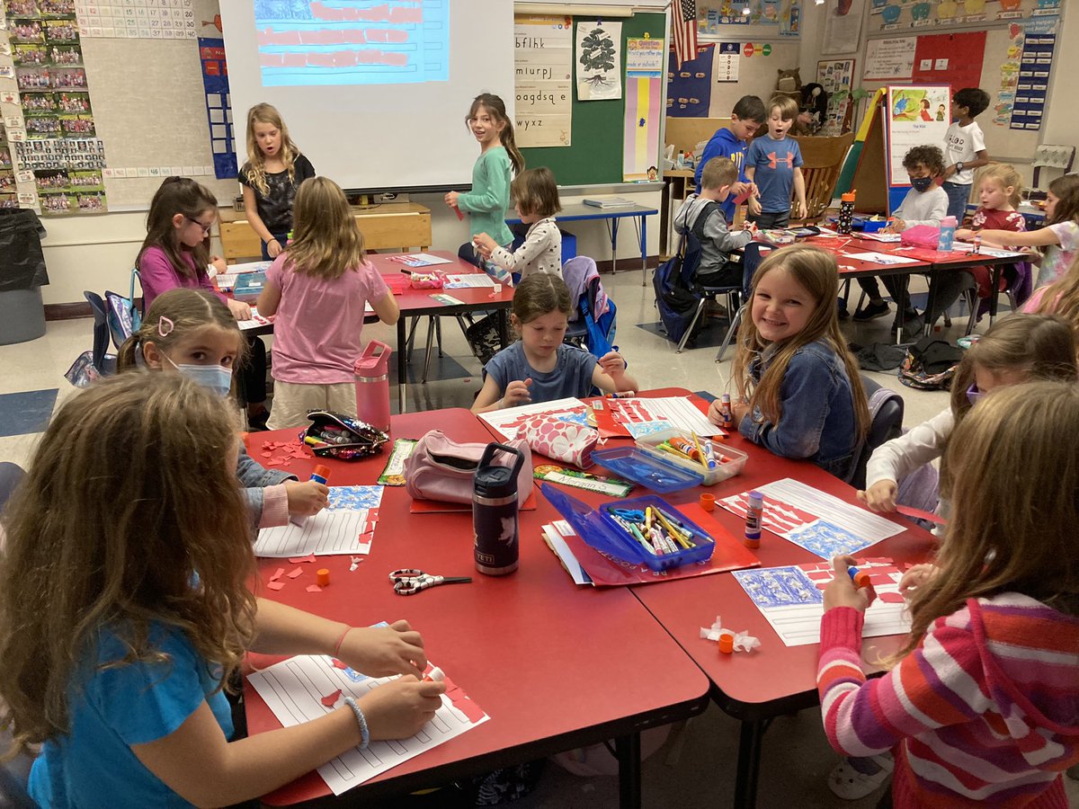 MarkhamK17's tweet photo. K and their 3rd grade buddies enjoyed creating ripped paper flags in honor of Veteran’s Day. #makeyourmark https://t.co/C4hejOplJf