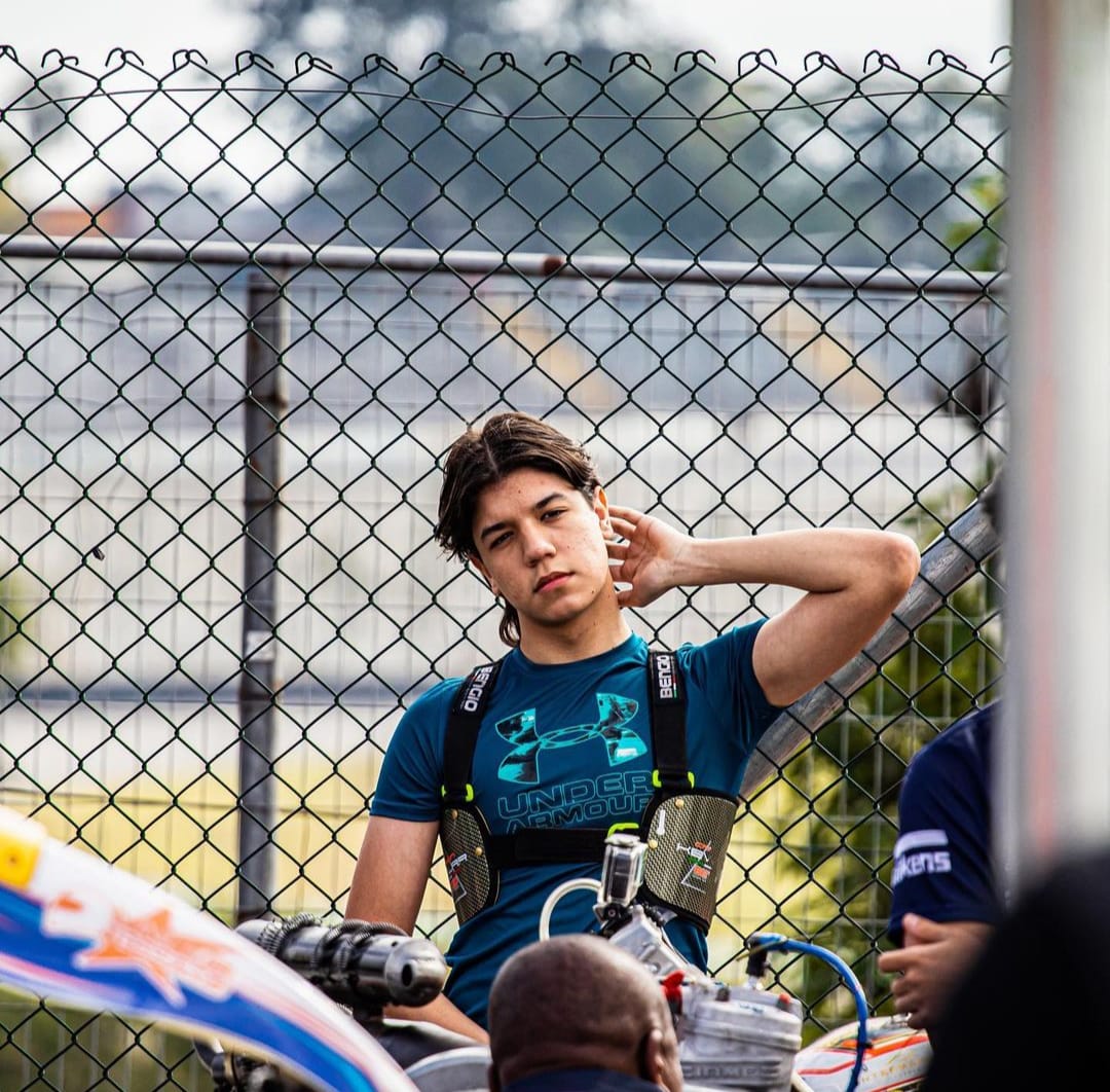 dsports_py's tweet photo. 🥳🎊 Feliz cumple a nuestro #LeonGuarani 🦁

Bicampeón sudamericano de karting 🏆🏆 y guerrero de raza pura ⚔️ 

@alesama46 🇵🇾 hoy cumple 16 años‼️
Que sigan los éxitos 💪🏼💪🏼 https://t.co/oWazKKl4Aq