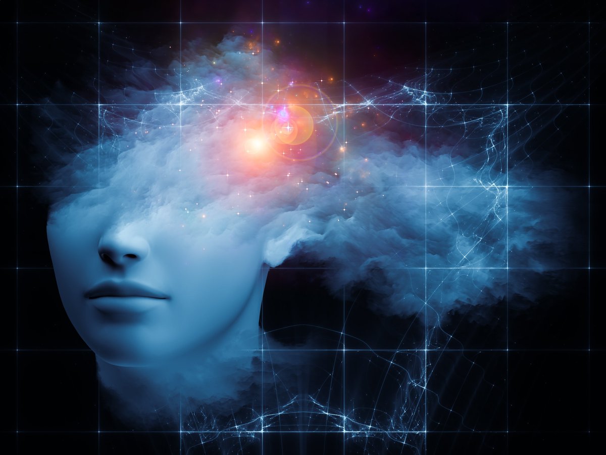 A woman's ego is far more fragile than glass Here's how to shatter her