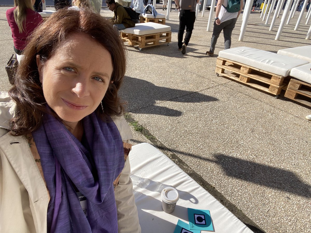 I really am smiling in the sunshine here at #WebSummit2022 🌞 

Connect with me here or in person if you want to learn more about human connected learning with @Gamoteca_