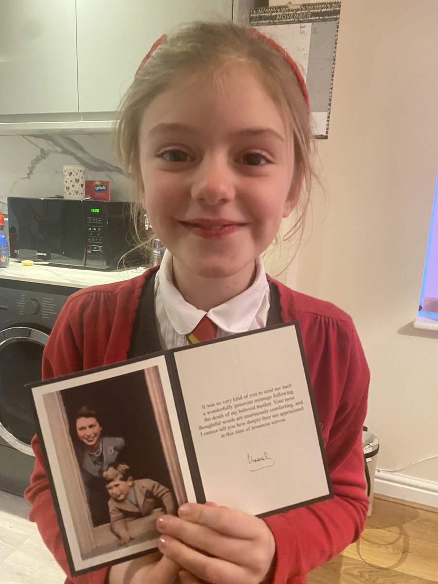 Thank you <a href="/RoyalFamily/">The Royal Family</a> 
My little girl was delighted with a response from the King, she’s taken it to school to show her friends ♥️