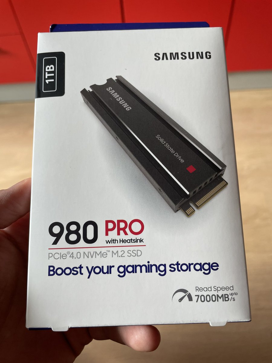 Big games are coming and I have to be prepared #PS5 🎮 Samsung 980Pro is my weapon of choice