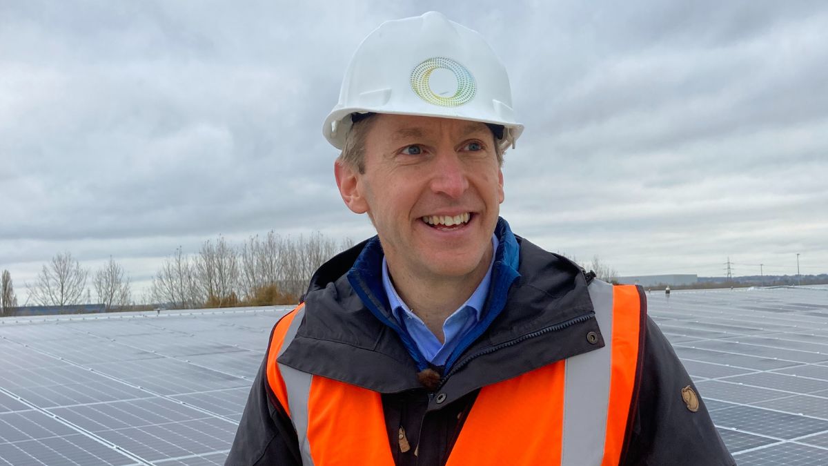 Our MD <a href="/TRenewablesMatt/">Matthew Clayton</a> talks to <a href="/ICAEW/">ICAEW</a> about how businesses can protect themselves against soaring #energyprices through on-site renewable projects.

🎧 Listen to the new podcast ep here:  icaew.com/insights/podca…