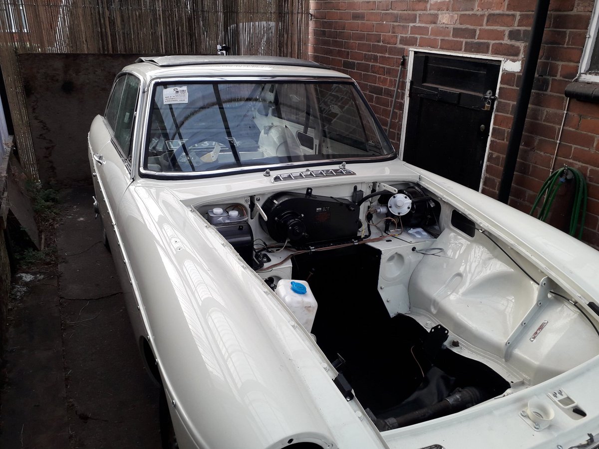 Slowly but surely she's coming together!

Our 1967 #MGBGT project is looking good now as she steps ever closer to the finish line

#classiccar #restoration #Stockport #SBS #kingof #MGB #MG