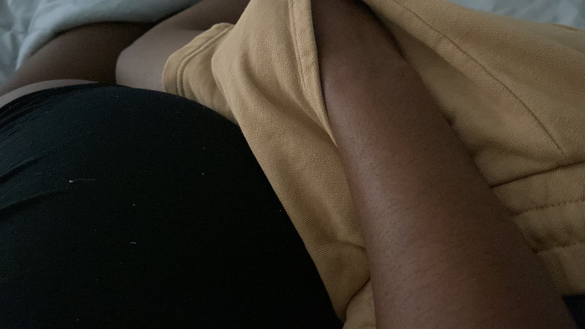 My shorty ko wit her hands in my pocket…🤦🏽‍♂️🤣 u done spent it already