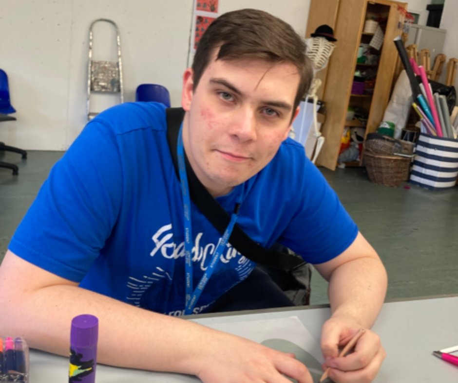 LewishamCollege's tweet photo. We're so proud of our #supportedlearning student, Declan, for being featured in the UK’s largest immersive storytelling experience. Read more in our latest news story 📰👉https://t.co/HzZ1L8juaD @storytrailsproject #lewishamcollege #unlockyourpotential https://t.co/s61xaj0rYi