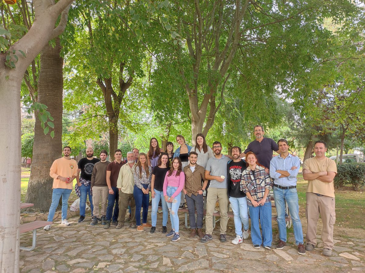 DiegoRubiales_'s tweet photo. #pea cooking party at @PDResistLab @IAS_CSIC . Today we enjoiyed a variety of tasty dishes made with peas

#pulses #legumes #legumbres @GoInpulse @eu_radiant @BiovalueProject https://t.co/HaAJiqLlsH