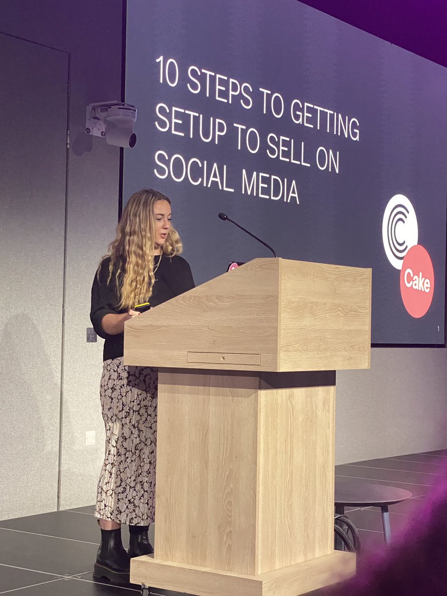 Lucy McVey - LMV Social, Small Business Champion tweet media