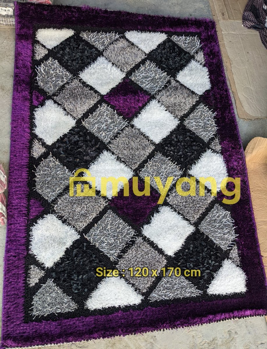 muyangcorner's tweet photo. It's weekend, make with us some home deals that will beautify your home and make it more habitable. Having said that we have brand new carpets available in stock in different colours and sizes, visit our website 👉 https://t.co/66KzLe9FLA  for more details https://t.co/rfI4KKpJI4