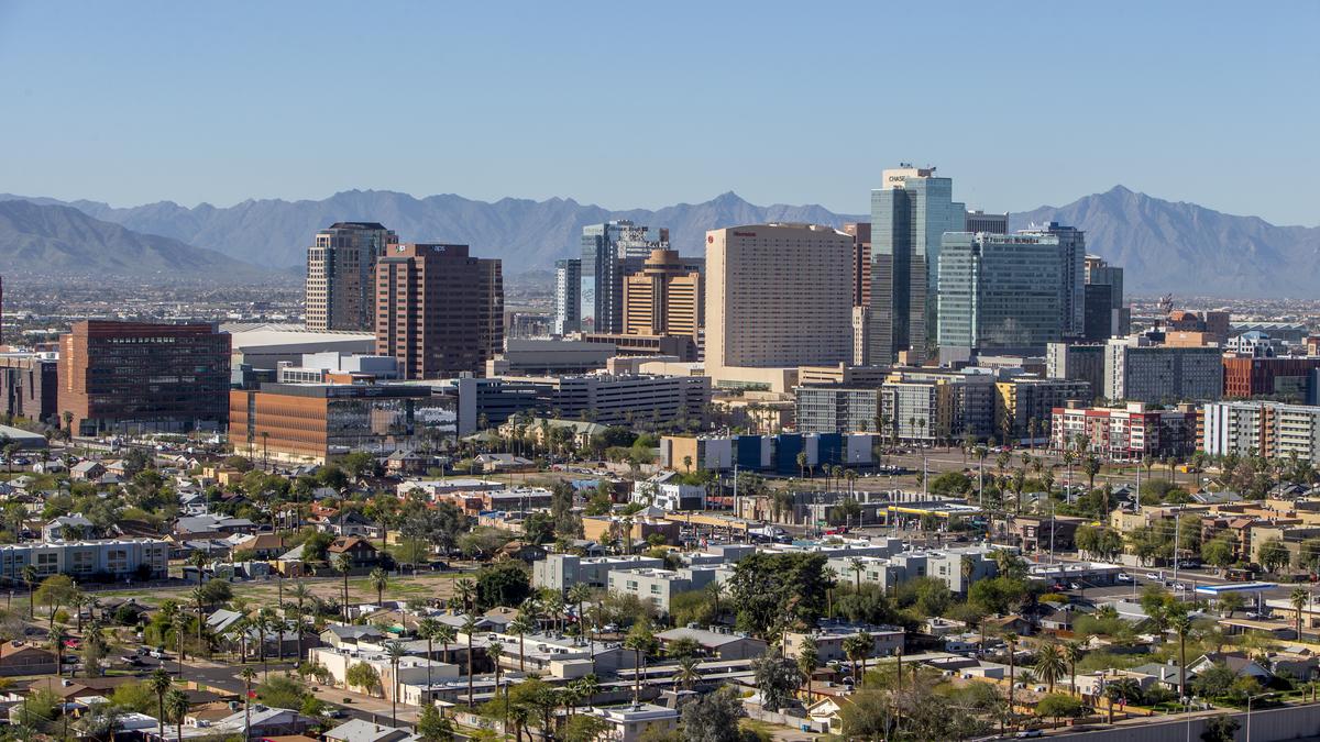C&W Arizona tweet media