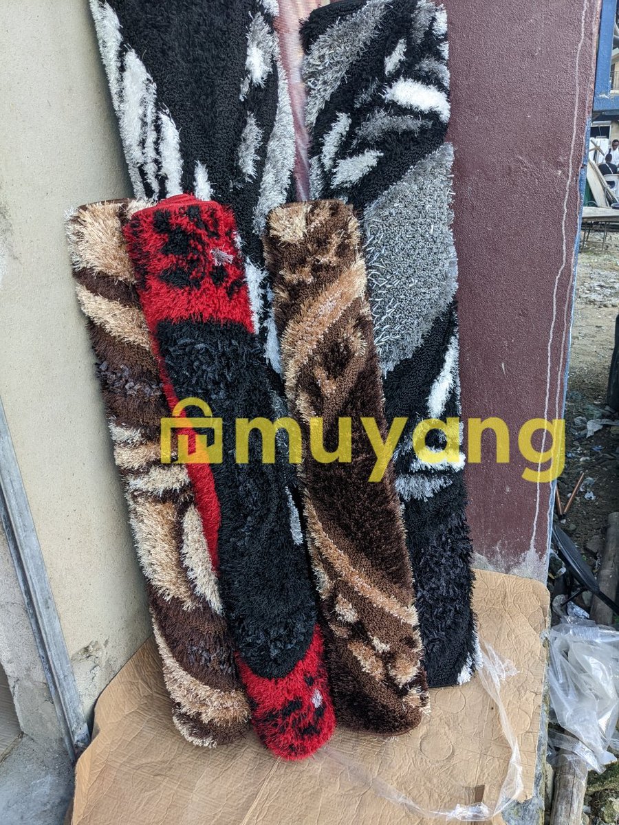muyangcorner's tweet photo. It's weekend, make with us some home deals that will beautify your home and make it more habitable. Having said that we have brand new carpets available in stock in different colours and sizes, visit our website 👉 https://t.co/66KzLe9FLA  for more details https://t.co/rfI4KKpJI4