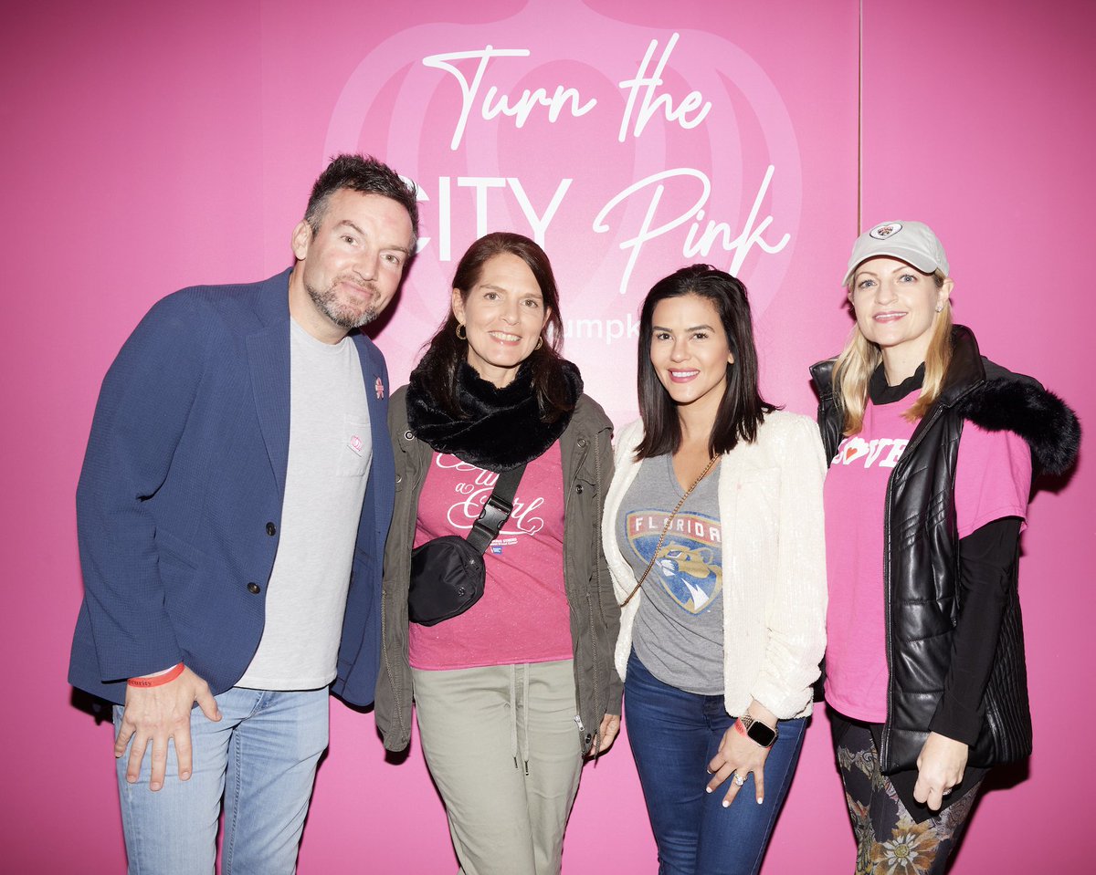 AKCity55's tweet photo. Had a blast at the #Panthers game with a few of our partners & the @CityFurniture fam! Huge thank you to our partners for joining our Pink Pumpkins initiative this year & for their incredible support. Awesome win for the @FlaPanthers !!π₯#pinkpumpkins @AmericanCancer #NHL https://t.co/11DSD4EKFD