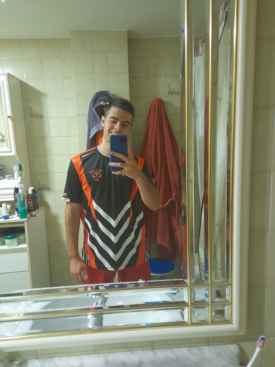 Migue (@illomiguecm) on Twitter photo Lo bueno tarda, necesitaba un recuerdo de mi รฉpoca en el Team
๐๐ <a href="/sace_tour/">Sace On Tour</a> @DBKSportsES Lo bueno tarda, necesitaba un recuerdo de mi รฉpoca en el Team
๐๐ <a href="/sace_tour/">Sace On Tour</a> @DBKSportsES