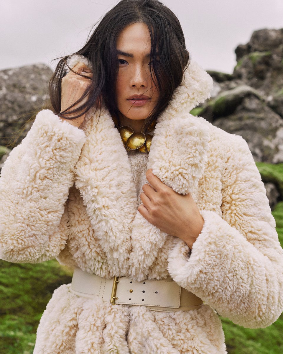 Discover elevated outerwear styles crafted from the finest materials, designed for a modern, timeless fit. Introducing BR's November Collection. Shop #TheBRLook at bit.ly/38Jisd8.