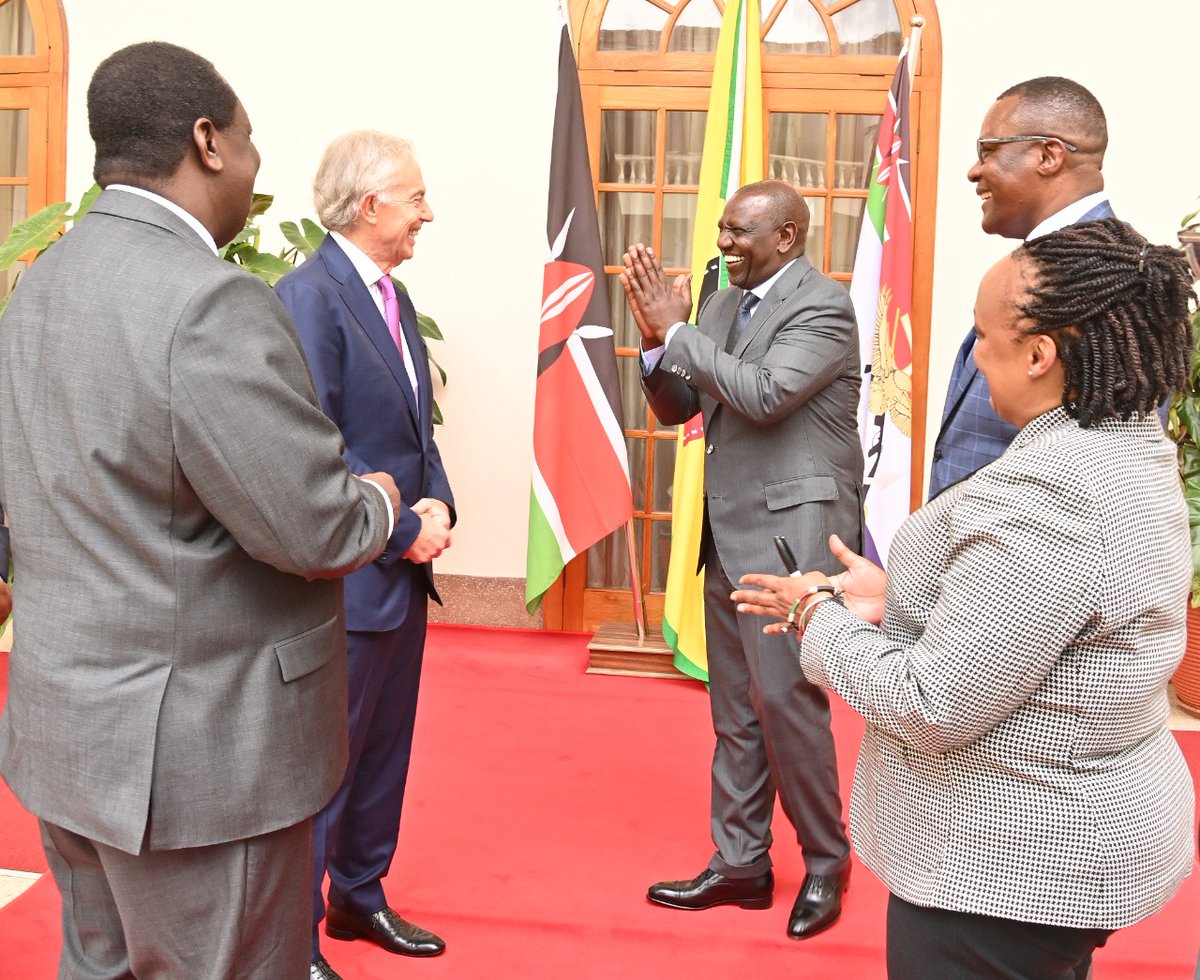 WilliamsRuto's tweet photo. Technology is an agent of transformation and empowerment. We will use it to deliver government services, promote innovation and create opportunities for all Kenyans, especially those at the bottom of the economic pyramid. https://t.co/plyCsbpegI