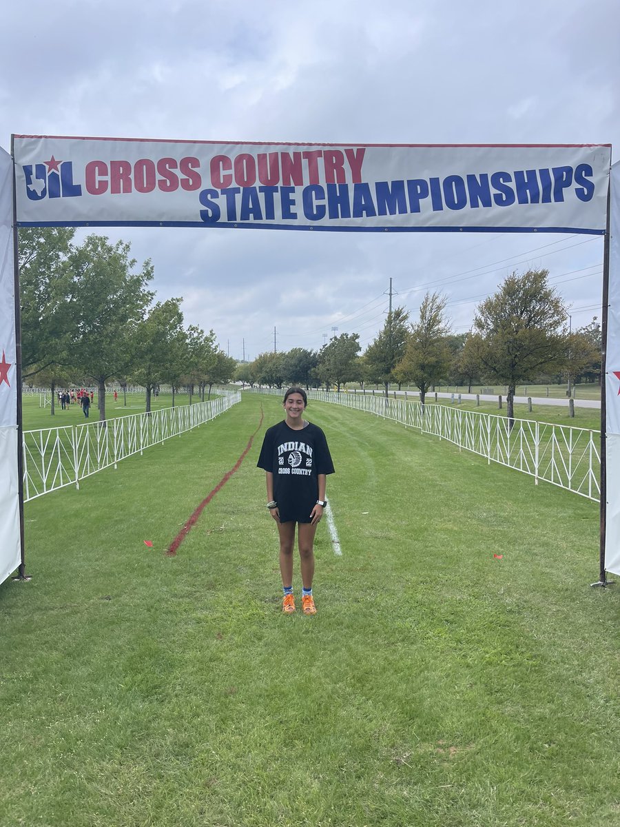 WaxahachieXC's tweet photo. Great season for Emilee Jones @emilee_jones16 ! She never backed down! Even while fighting the flu today. Thank you to our AD Greg Reed for coming to support Emilee! https://t.co/ug5uvFhmJR