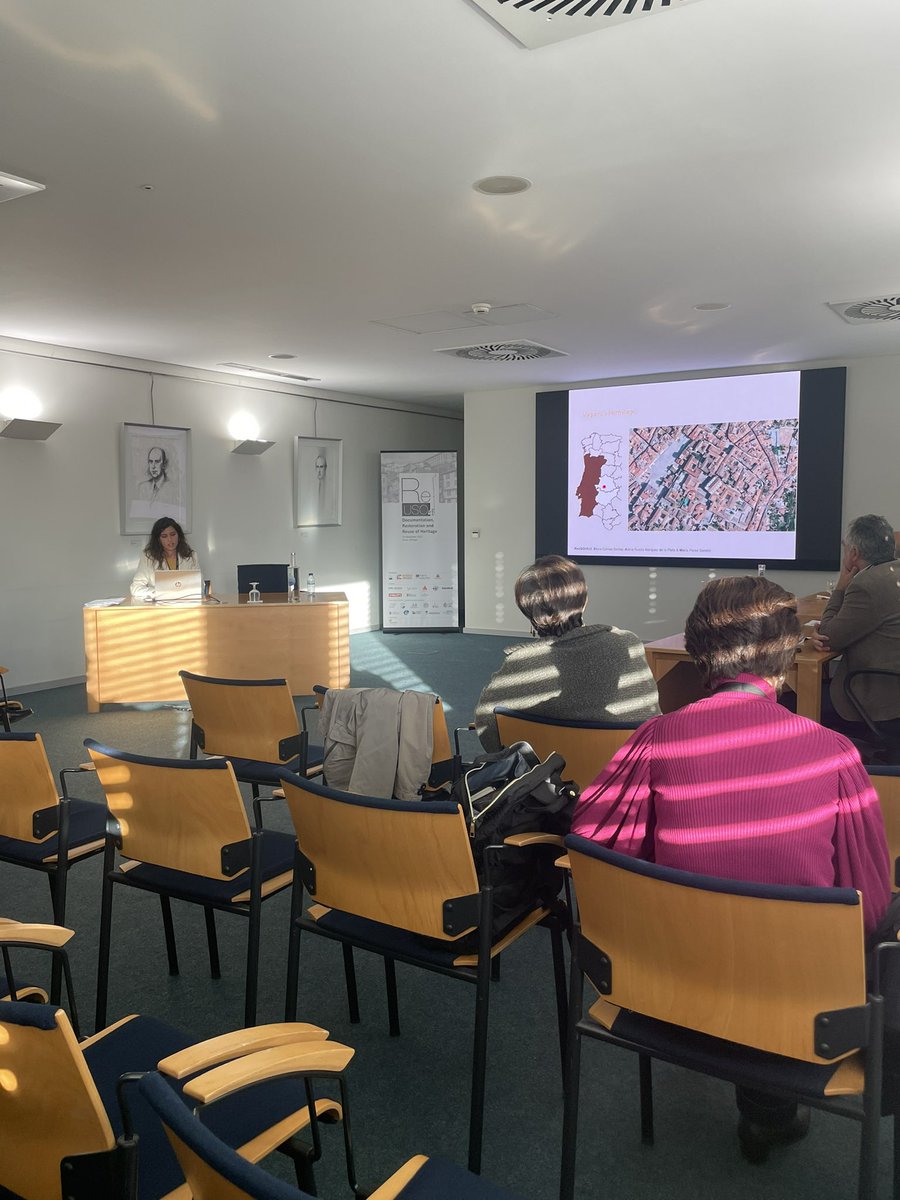 Tad3Lab's tweet image. Terminamos Reuso Oporto2022 con Elena Gómez de @EPCC_Unex con una comunicación brillante sobre el artículo   mdpi.com/2076-3417/12/1… @aparejadorescc nuevos investigadores