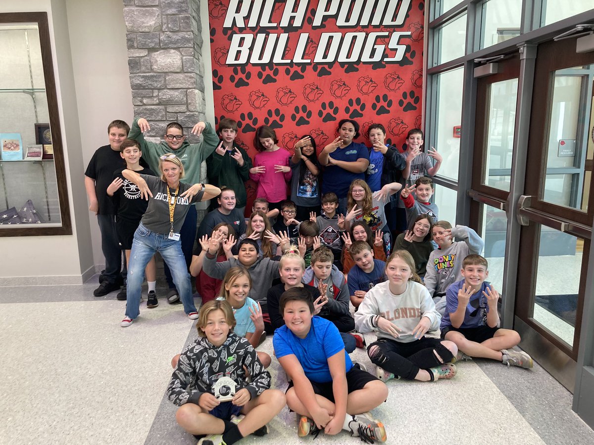 Dana Baize (@danabaize) on Twitter photo These kids did it AGAIN! So proud of them! Leaders of the pack, making leading our priority! <a href="/RichPondElement/">Rich Pond Elementary</a> These kids did it AGAIN! So proud of them! Leaders of the pack, making leading our priority! <a href="/RichPondElement/">Rich Pond Elementary</a>