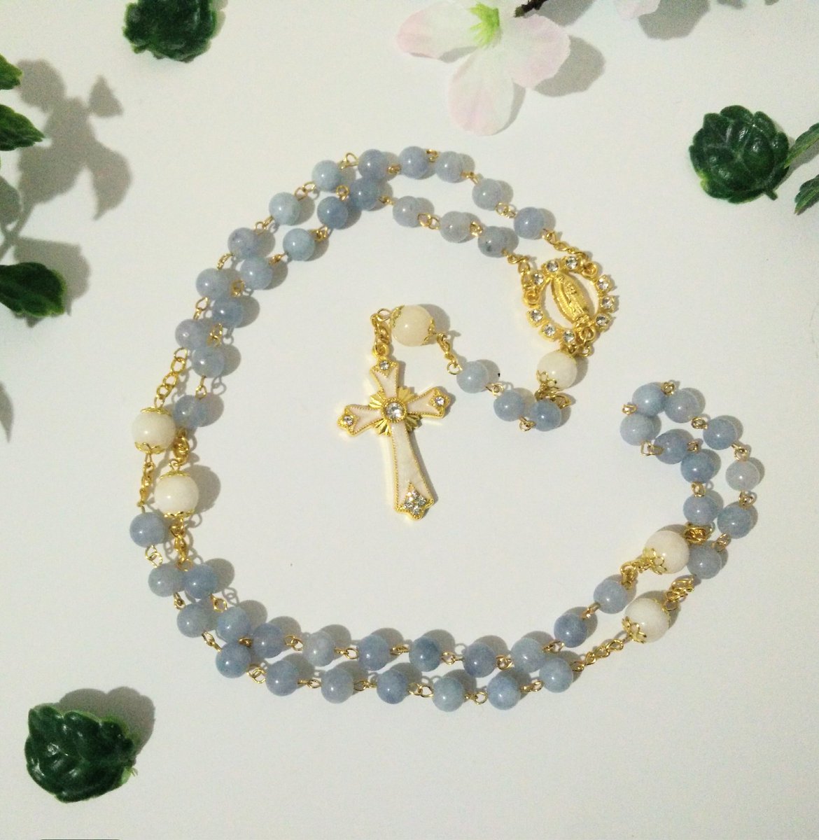 RabbiteersCo's tweet photo. The holiday season is approaching! If you have a Catholic loved one or are Catholic yourself, these rosaries make great gifts. 🙏 https://t.co/sH1lduj5GY