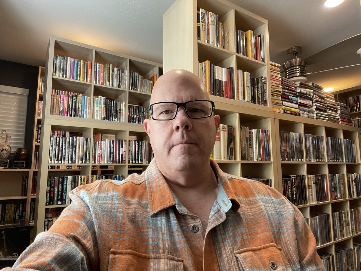 robertanglen's tweet photo. Today I’m doing something I’ve never done — or wanted to do. I’m halting work @azcentral in solidarity with #Gannett colleagues nationwide. We are asking the company to stop cutting jobs, healthcare and 401K and bargain to secure the future of journalism #GannettWalkout https://t.co/5CBpBCKWF6