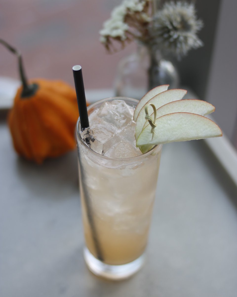 DiningatEvo's tweet photo. Apple spice and everything nice 🍏 https://t.co/DghFfp4IgX