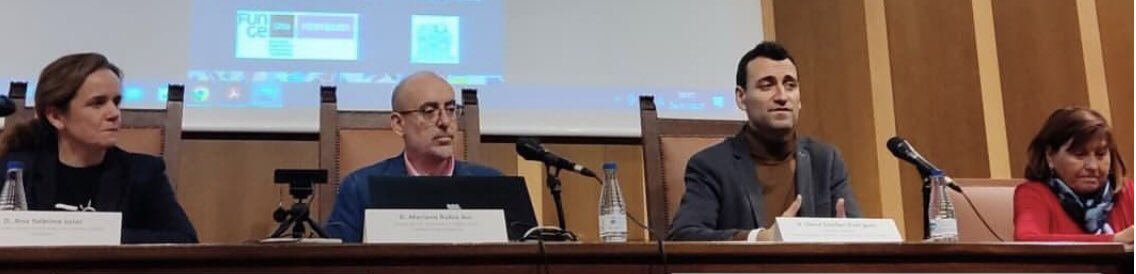 DavidEsteban_R's tweet photo. Escuchar a @marcpoo1 es escuchar la historia de superación por antonomasia. Conocemos el proyecto @des_etiquetame en las VI Jornadas Dislexia @vallalexia de buenas prácticas en la inclusión del alumnado DEA en la Facultad de Trabajo Social de la @UVa_es. Gran audiencia y calidad. https://t.co/bb1okuindA