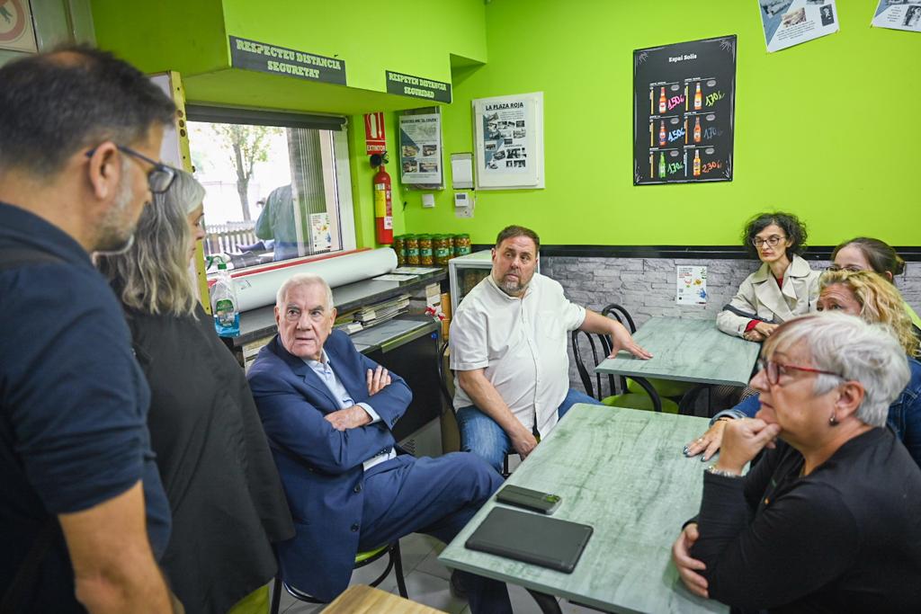 Acostar-nos a tothom, parlar amb veïns i veïnes, descobrir projectes i conèixer persones bones. D'aquesta manera construirem barris republicans forts. Avui, per Ciutat Meridiana, Trinitat Vella, la Verneda i la Pau, i Sant Martí de Provençals. Seguim!