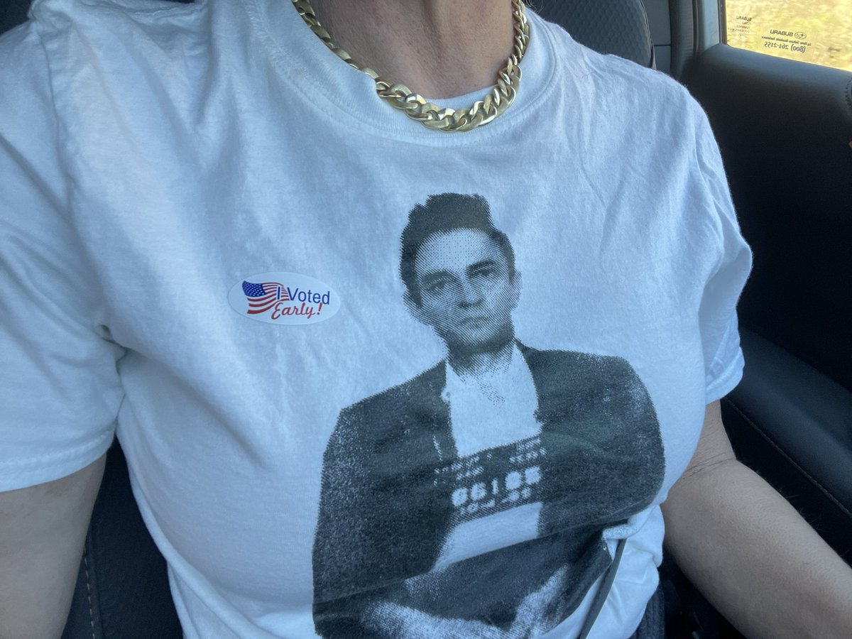 JulesLaneK's tweet photo. I wear the black for the poor and the beaten down
Living in the hopeless hungry side of town
Wear it for the prisoner who has long paid for his crime
But there b/c he's a victim of the time
I wear it for the sick and lonely old
For the reckless ones whose bad trip left them cold https://t.co/7CUEdHNLKD