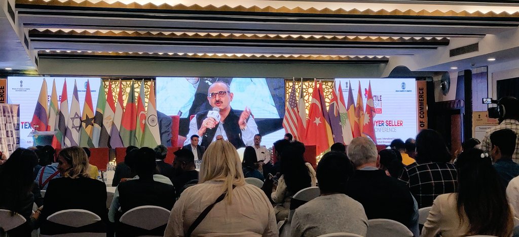 MSG20456796's tweet photo. @TTsanjayjain Thank you and ICC for getting international buyers to Kolkata. We need to assert our potential to export best in class textiles from the east . More such initiatives needed . 
#westbengalhandlooms 
#govtofwestbengal https://t.co/xFBCgRadFk
