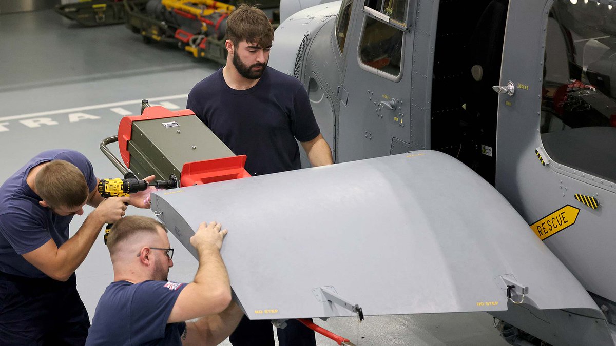 Navy Lookout (@navylookout) on Twitter photo New Weapons Loading System Trainer installed at <a href="/RNASYeovilton/">RNAS Yeovilton</a> to prepare crews to arm Wildcat helicopters with Martlet and Sea Venom missiles + Sting Ray torpedoes. New Weapons Loading System Trainer installed at <a href="/RNASYeovilton/">RNAS Yeovilton</a> to prepare crews to arm Wildcat helicopters with Martlet and Sea Venom missiles + Sting Ray torpedoes.