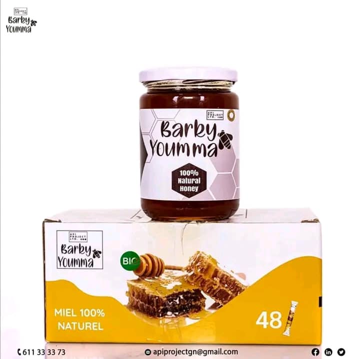 BarkyYoumma's tweet photo. Nous mettons à votre disposition un miel 100% naturel et à moindre coût.
Commandez dès maintenant votre miel pur Barky Youmma et réduisez votre taux de sucre pour une bonne santé.
#barkyyoumma #mieldequalité #apiculture #madeinguinea #apipproject #mielnaturel #mieldeguinee https://t.co/9HpSUnyJnh