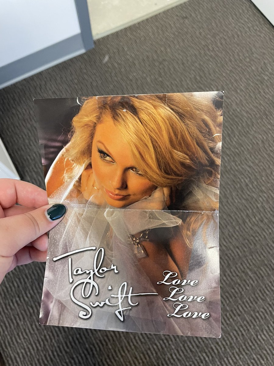 What presale do I qualify for for being the original owner of vintage self titled era locker poster? <a href="/taylornation13/">Taylor Nation</a> the people need answers