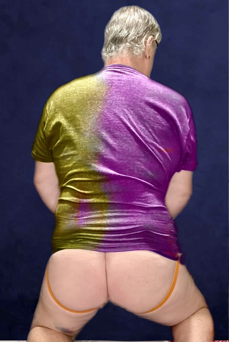 TadMoore8what's tweet photo. It’s #Frigay &amp; #JockButt Friday #bigbutt #BOOTYful #bootylovers #fridaythots #happilyvers #TeamVers https://t.co/Ltw7v6pNA3
